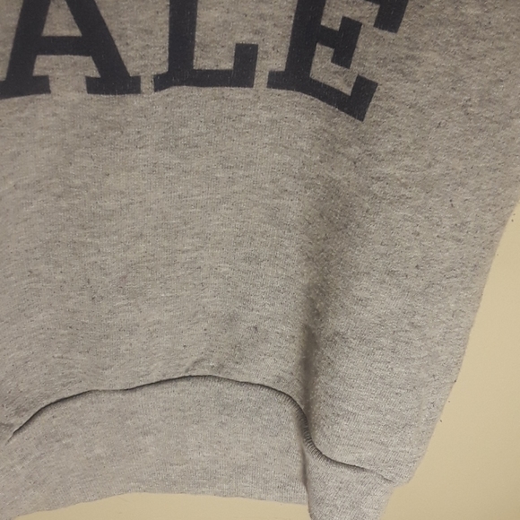 Yale gray sweater no size tag - Picture 7 of 12